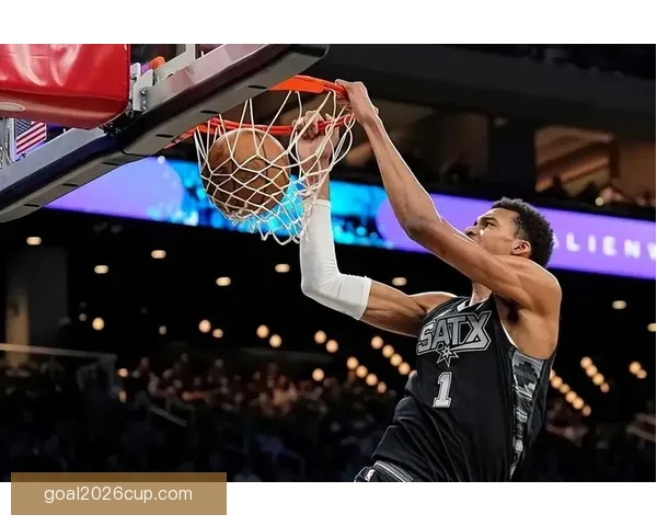 文班亚马无惧季后赛经验不足 科尔称他天生适应体系打法 文班亚马无惧季后赛经验不足 科尔称他天生适应体系打法